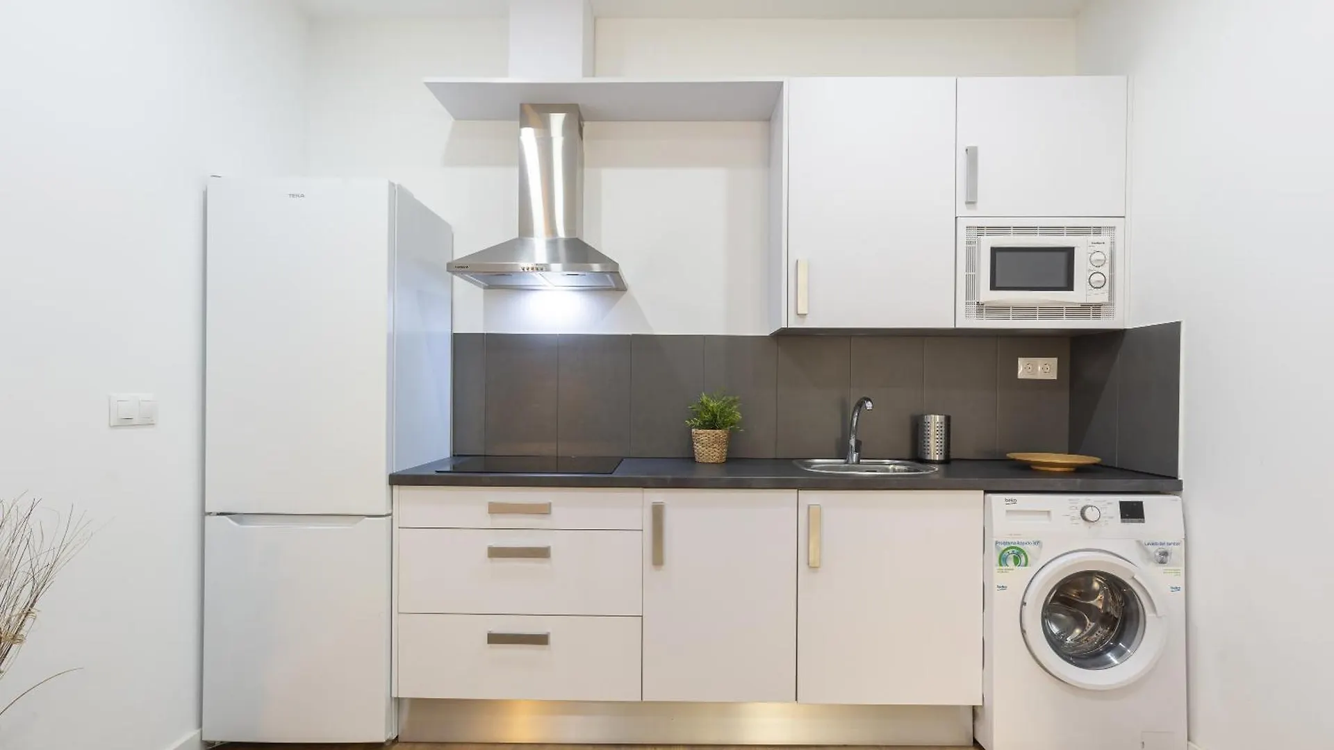 Beach Garden Apartment Torremolinos 0*,  Spain