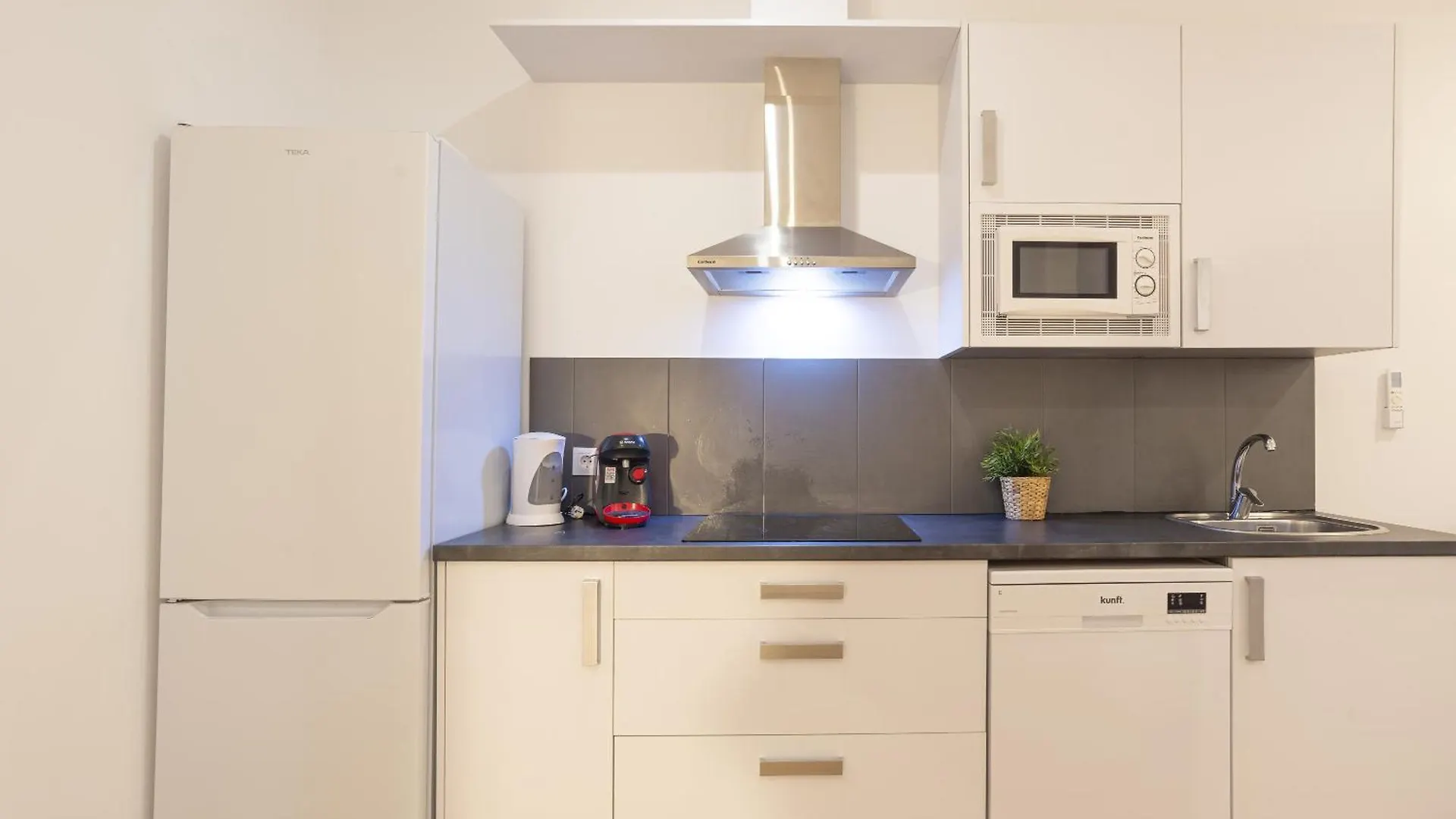 Beach Garden Apartment Torremolinos 0*,